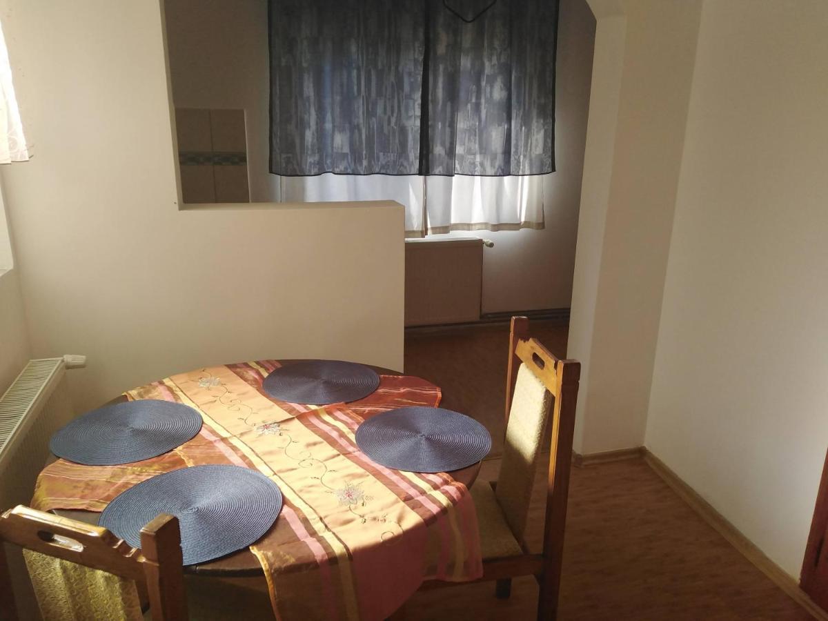 Apartament S&F Apartment Dej Luaran gambar